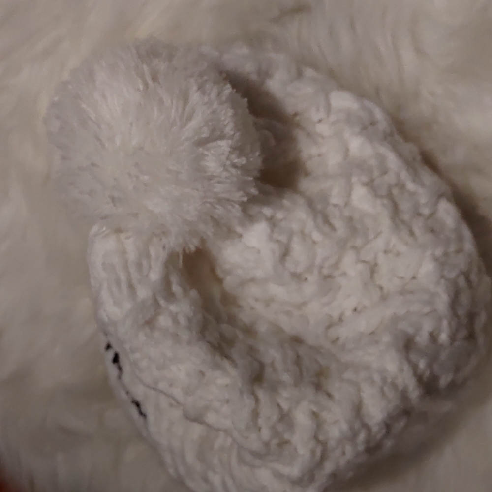 Bo and Cho White Knit Quilted France Pom-pom silk-lined Beanie - Picture 6 of 8